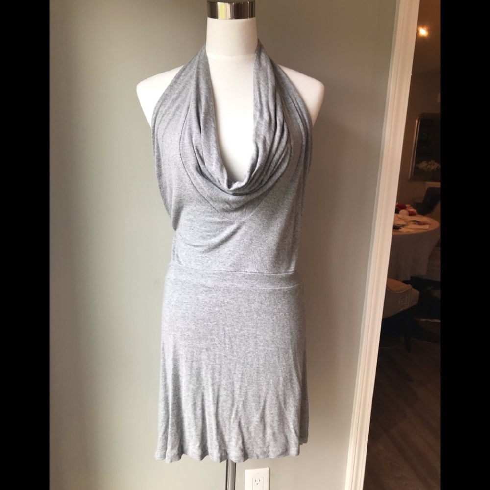 Beach dress/coverup as seen on Jessica Simpson.